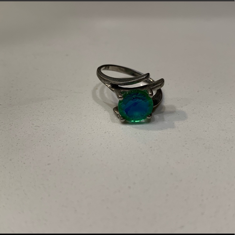 Multiple rings - Picture 3 of 6